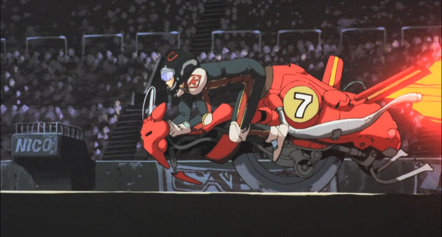 Hiro pilotando seu monociclo no "destruction derby"