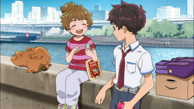 Kazuki e seu irmãozinho Haruka. Mais à esquerda, Nyantaro, o gato