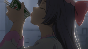 Kazuki bebendo o caldo do soba