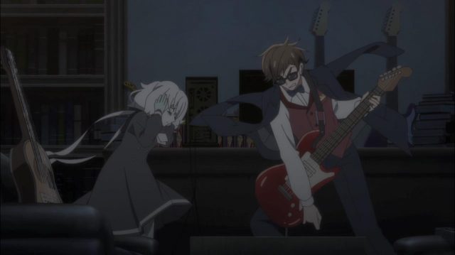 Koutarou apela para a "guitarra da alma" da Junko, ou algo assim